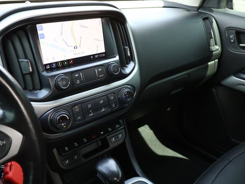 Used 2022 Chevrolet Colorado ZR2 image 17