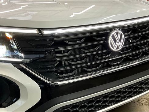 New 2026 Volkswagen Atlas Cross Sport SEL image 33