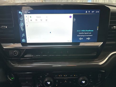 Used 2024 Chevrolet Silverado 2500 LTZ w/ LTZ Convenience Package image 18