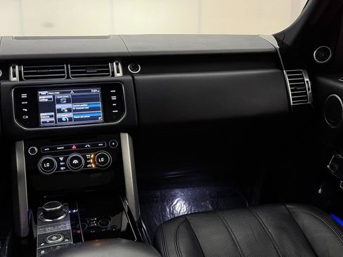 Used 2014 Land Rover Range Rover HSE image 25
