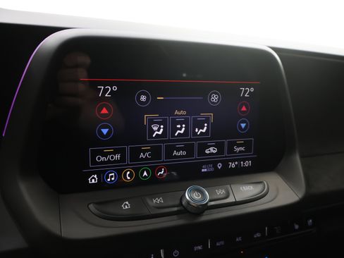 Used 2019 Chevrolet Camaro ZL1 RWD image 11