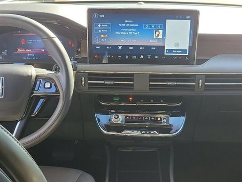 Certified 2023 Lincoln Corsair Reserve w/ Jet Appearance Package image 20