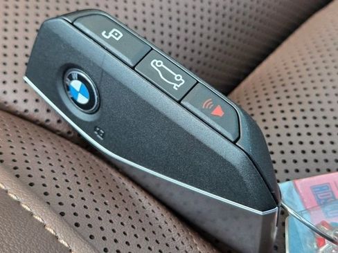 Used 2024 BMW X5 xDrive40i w/ Premium Package image 36