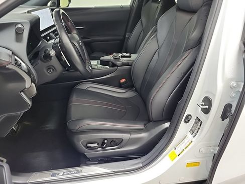 Used 2024 Lexus UX 250h F Sport AWD/4WD image 3