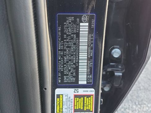 Used 2025 Toyota Camry SE w/ Convenience Package FWD image 35