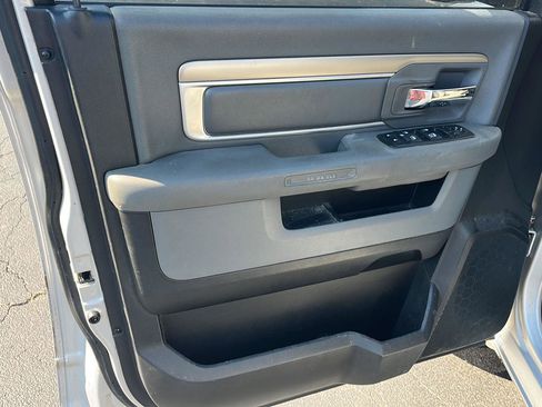 Used 2014 RAM 1500 Classic SLT RWD image 20