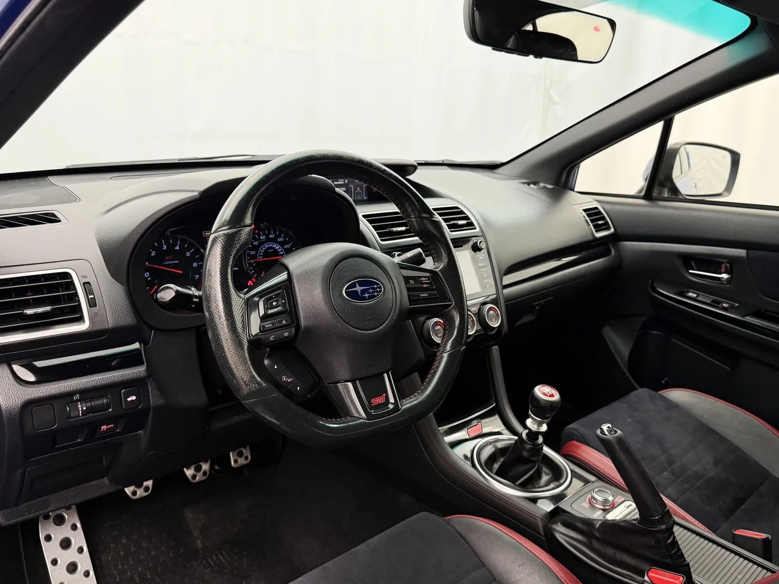 Used 2020 Subaru WRX STI AWD/4WD image 9