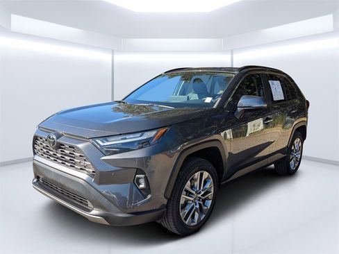 Used 2023 Toyota RAV4 Limited image 8