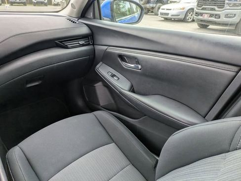 Used 2024 Nissan Sentra SV image 17
