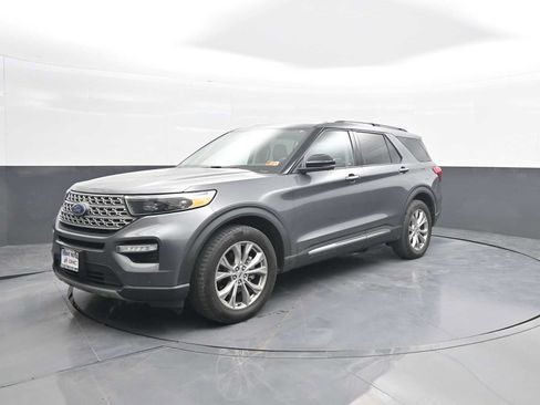 Used 2021 Ford Explorer Limited w/ Equipment Group 301A AWD/4WD image 4