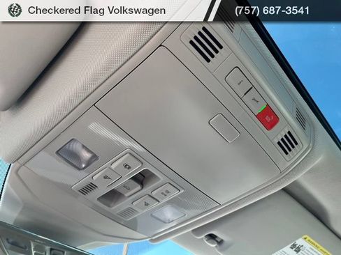 New 2026 Volkswagen Jetta SE FWD image 18