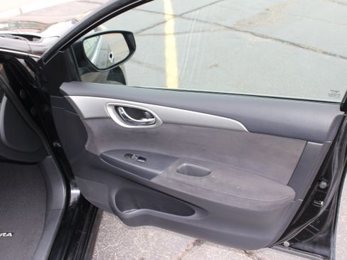 Used 2013 Nissan Sentra SR w/ Driver Pkg FWD image 13