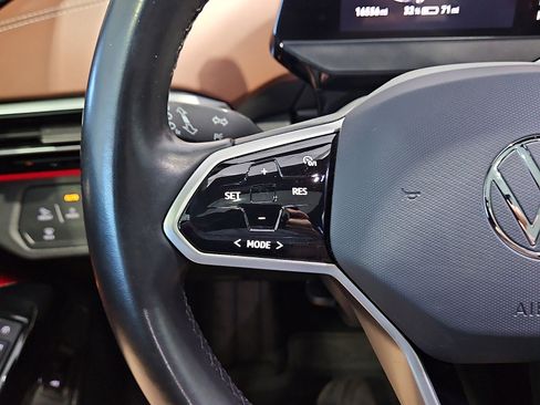 Certified 2022 Volkswagen ID.4 Pro S RWD image 17