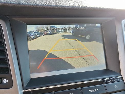 Used 2018 Hyundai Tucson SEL image 17