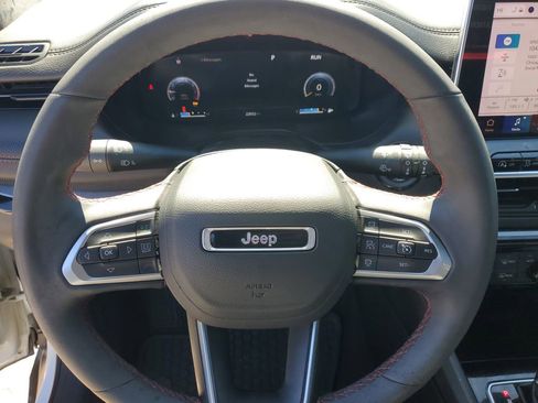 Used 2024 Jeep Compass Trailhawk w/ Trailhawk Elite Group AWD/4WD image 26