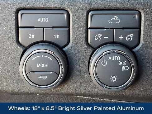 Used 2024 Chevrolet Silverado 1500 LT image 27