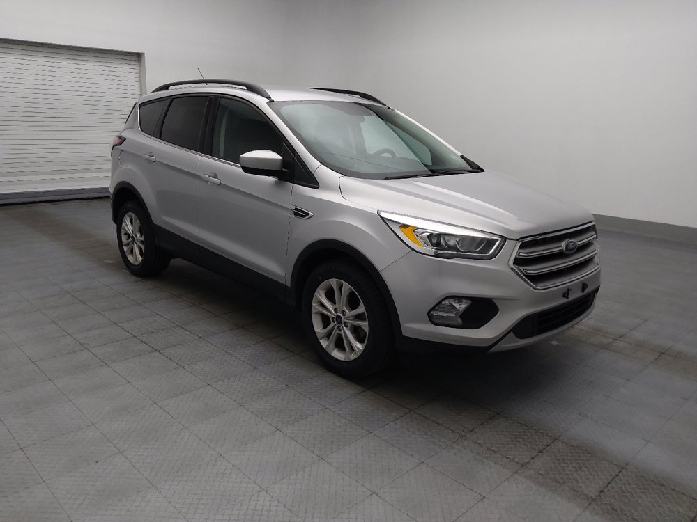 Used 2017 Ford Escape SE w/ Equipment Group 201A FWD image 11
