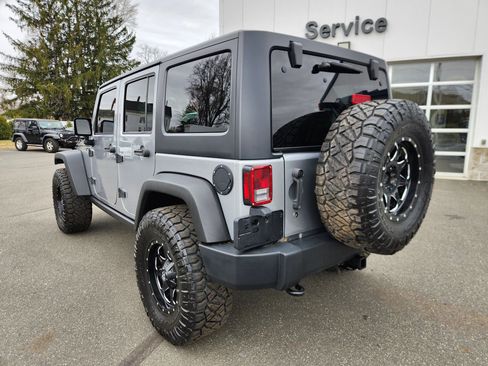 Used 2015 Jeep Wrangler Unlimited Sport w/ Quick Order Package 23S AWD/4WD image 12
