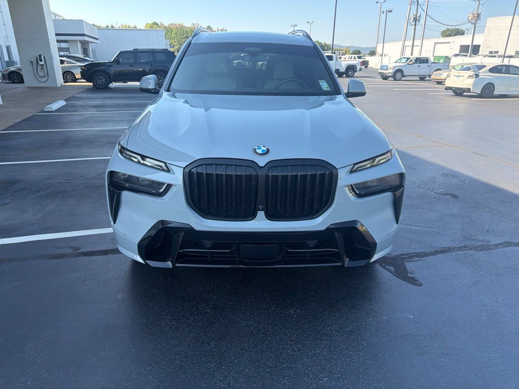 Used 2025 BMW X7 xDrive40i w/ Executive Package AWD/4WD image 7