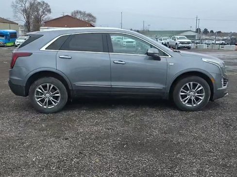 Used 2022 Cadillac XT5 Premium Luxury w/ Technology Package image 5