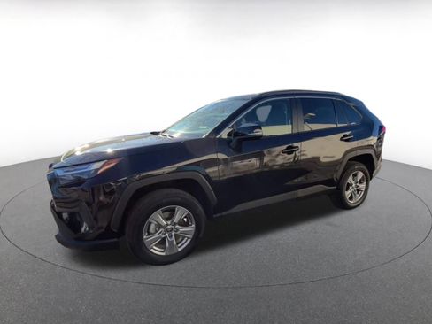 Used 2025 Toyota RAV4 XLE image 8