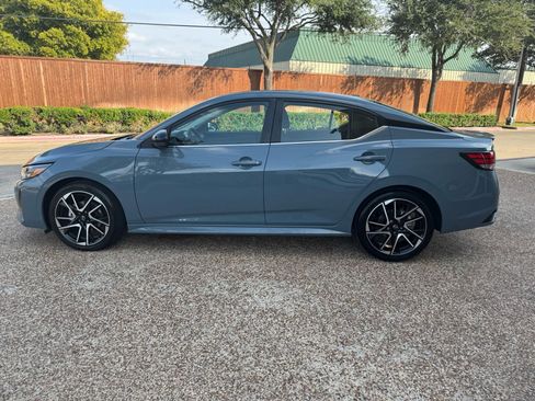 Used 2025 Nissan Sentra SR image 11