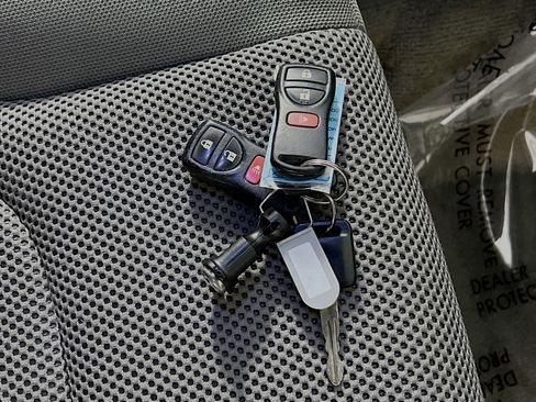 Used 2018 Nissan Frontier SV image 36