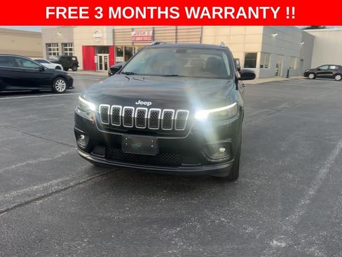 Used 2019 Jeep Cherokee Latitude w/ Popular Appearance Group AWD/4WD image 3