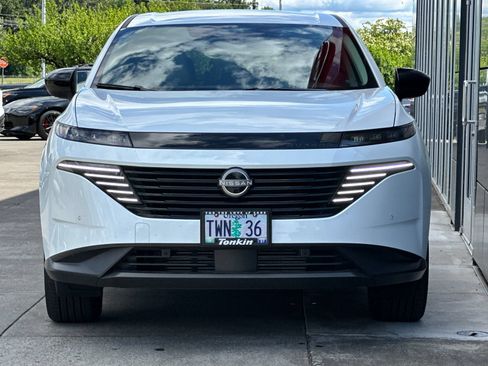 Used 2025 Nissan Murano SV AWD/4WD image 8