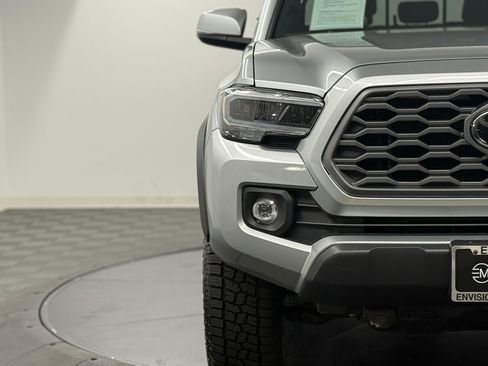 Certified 2023 Toyota Tacoma TRD Off-Road image 4