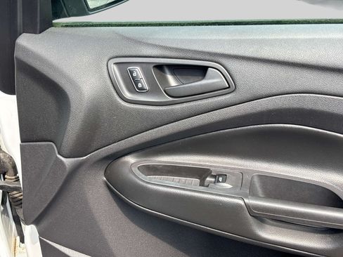 Used 2014 Ford Escape S FWD image 13