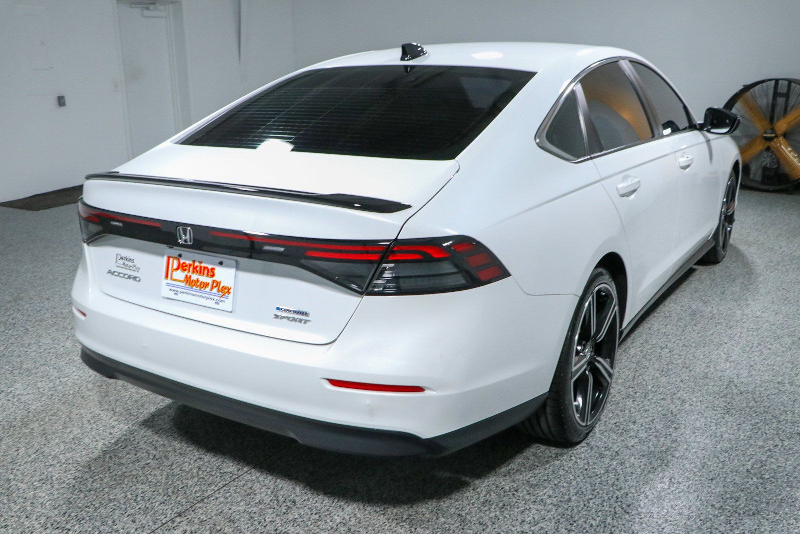Used 2024 Honda Accord Sport image 7