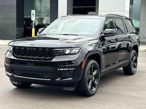 New 2025 Jeep Grand Cherokee L Limited w/ Luxury Tech Group II image 3
