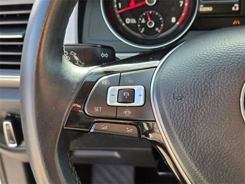 Used 2019 Volkswagen Atlas SE w/ Panoramic Sunroof Package image 28