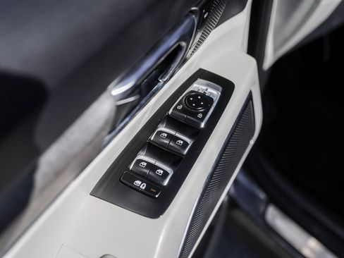 Used 2020 Kia Telluride SX w/ SX Prestige Package image 26