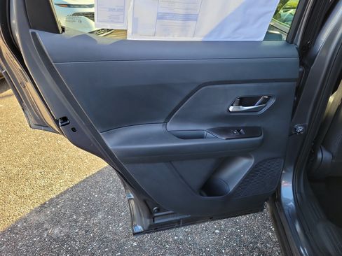 New 2026 Nissan Kicks SR FWD image 14