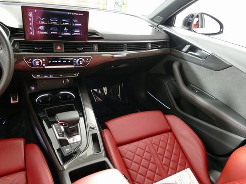 Used 2024 Audi S4 Premium Plus w/ Premium Plus Package image 28