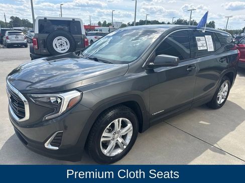 Used 2020 GMC Terrain SLE FWD image 3