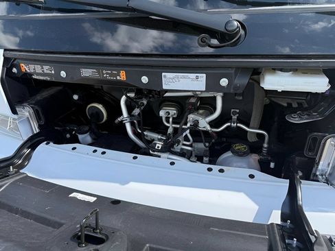 Used 2024 Chevrolet Brightdrop 600 w/ Commercial Equipment Package AWD/4WD image 11