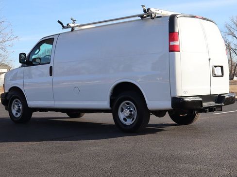 Used 2020 Chevrolet Express 2500 w/ Enhanced Convenience Package image 7