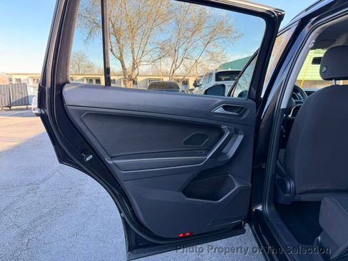 Used 2022 Volkswagen Tiguan S image 41