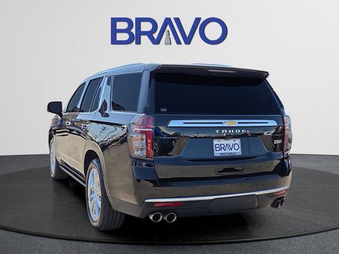 Used 2024 Chevrolet Tahoe High Country AWD/4WD image 3