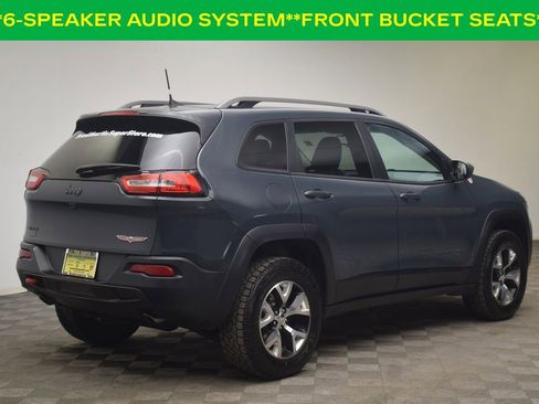 Used 2016 Jeep Cherokee Trailhawk image 8