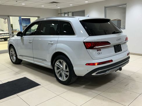 Used 2022 Audi Q7 Premium Plus image 9