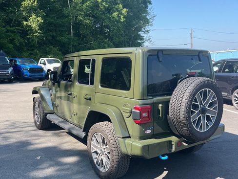 Used 2024 Jeep Wrangler High Altitude AWD/4WD image 10