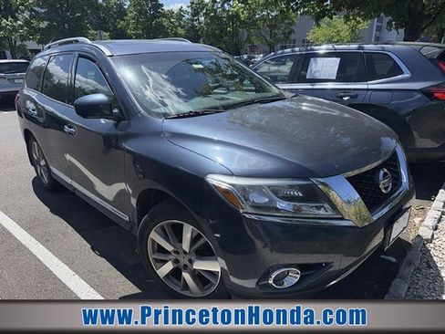 Used 2016 Nissan Pathfinder Platinum AWD/4WD image 1