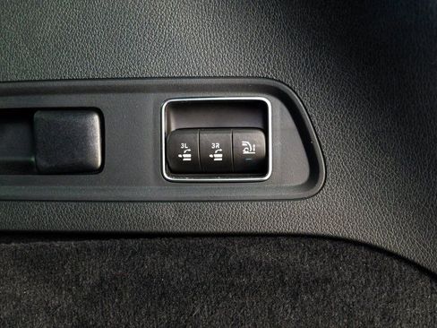 Used 2025 Mercedes-Benz GLS 450 4MATIC image 63