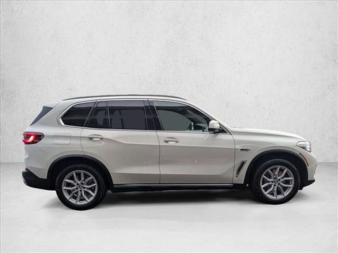 Used 2023 BMW X5 xDrive45e w/ Executive Package image 4