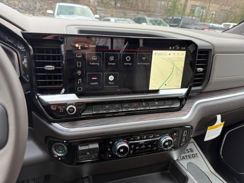 New 2026 GMC Sierra 1500 SLT w/ SLT Premium Package image 32