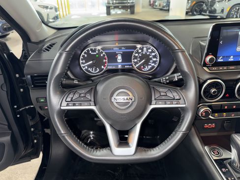 Used 2022 Nissan Sentra SV w/ Electronics Package FWD image 20